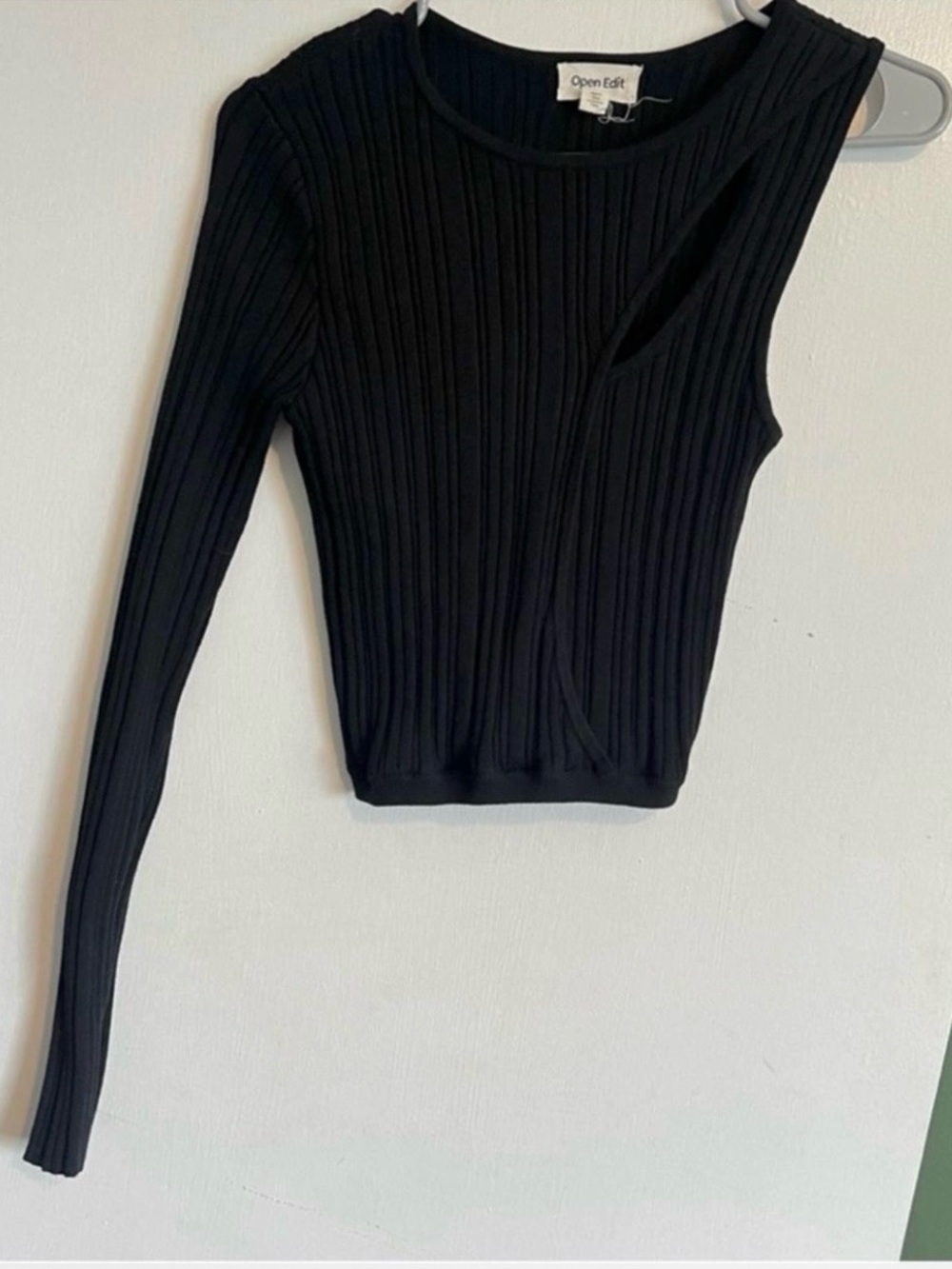 Nordstrom open edit black stretchy ribbed crop one sleeve cut out sweater top